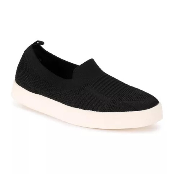 Wonderly Wenna Sneaker - Picture 1 of 3